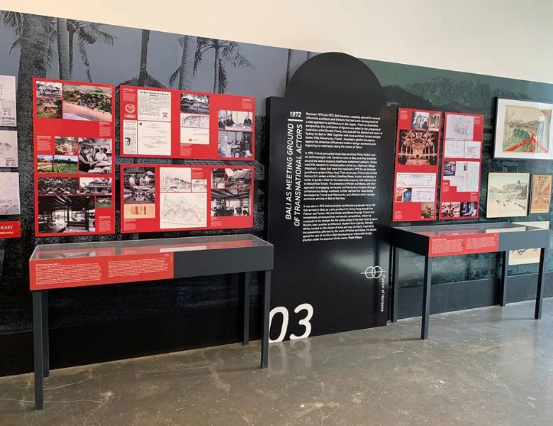 exhibition signage