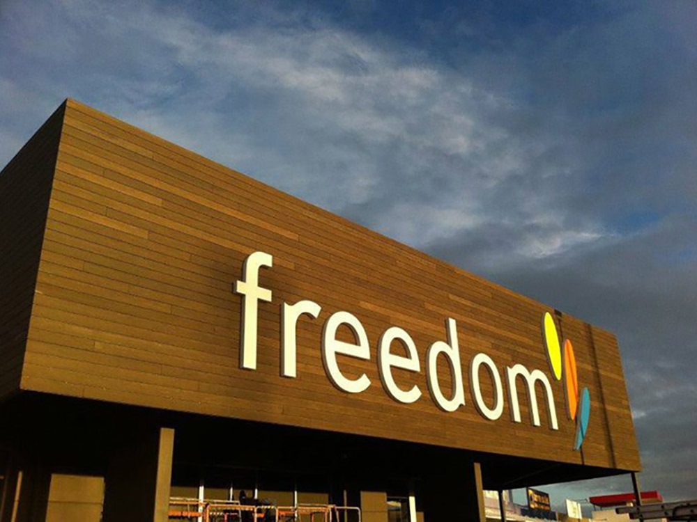 Retail Building Sign